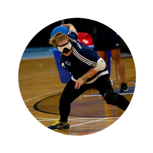 Kali Holder about to throw a goalball